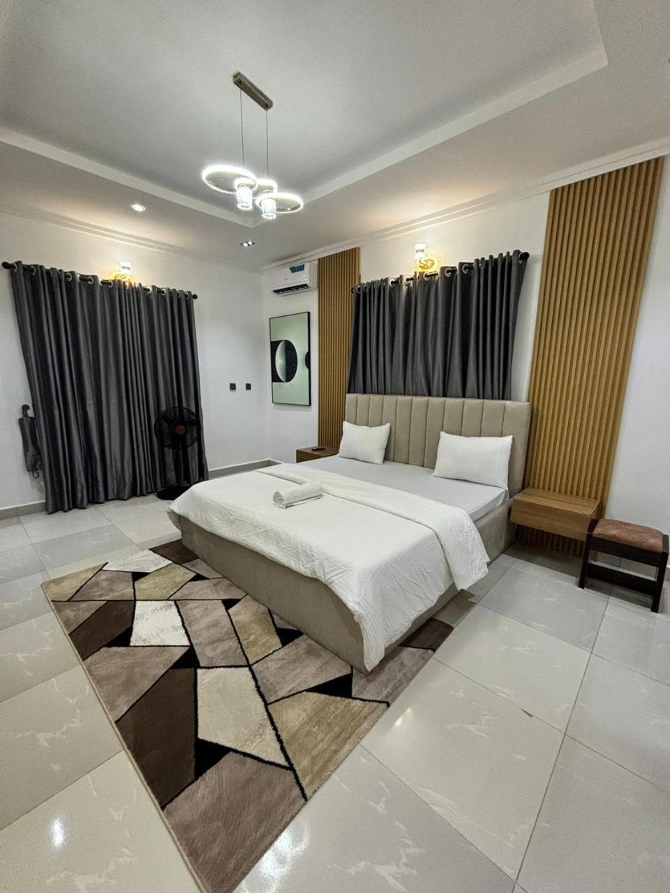 Zeus Palace Apartment อาบูจา ภายนอก รูปภาพ